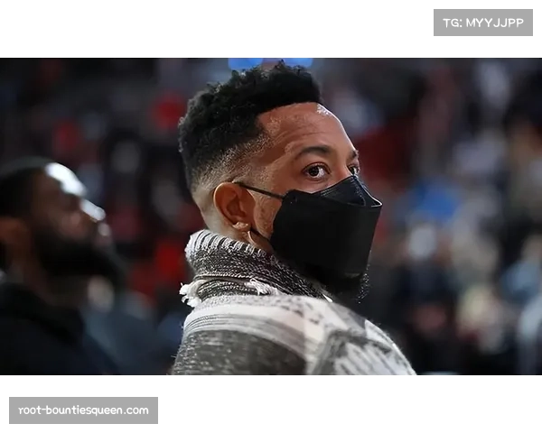 官方更新：鹈鹕队CJ-麦科勒姆因手指扭伤每日观察